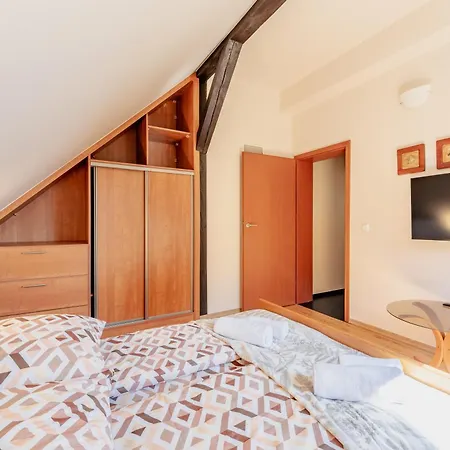 Marzen Casa de Férias Zatom